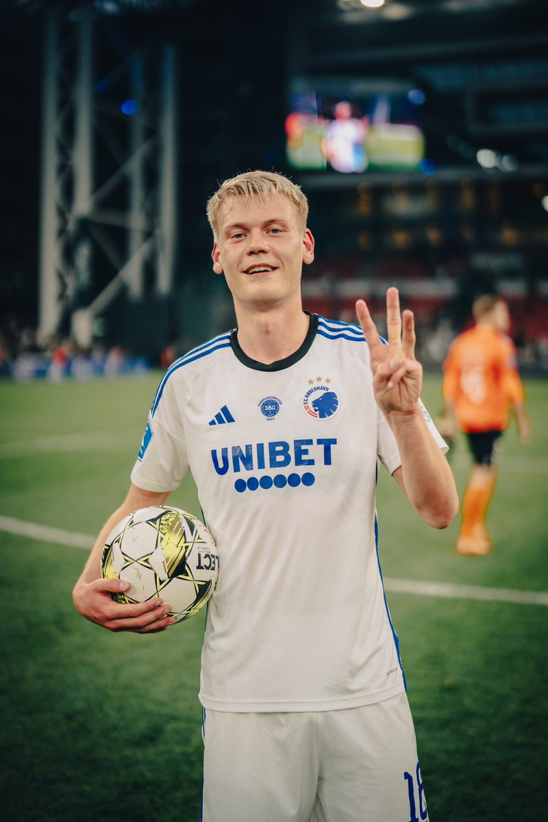 🎩🪄🇮🇸

#fcklive #sldk