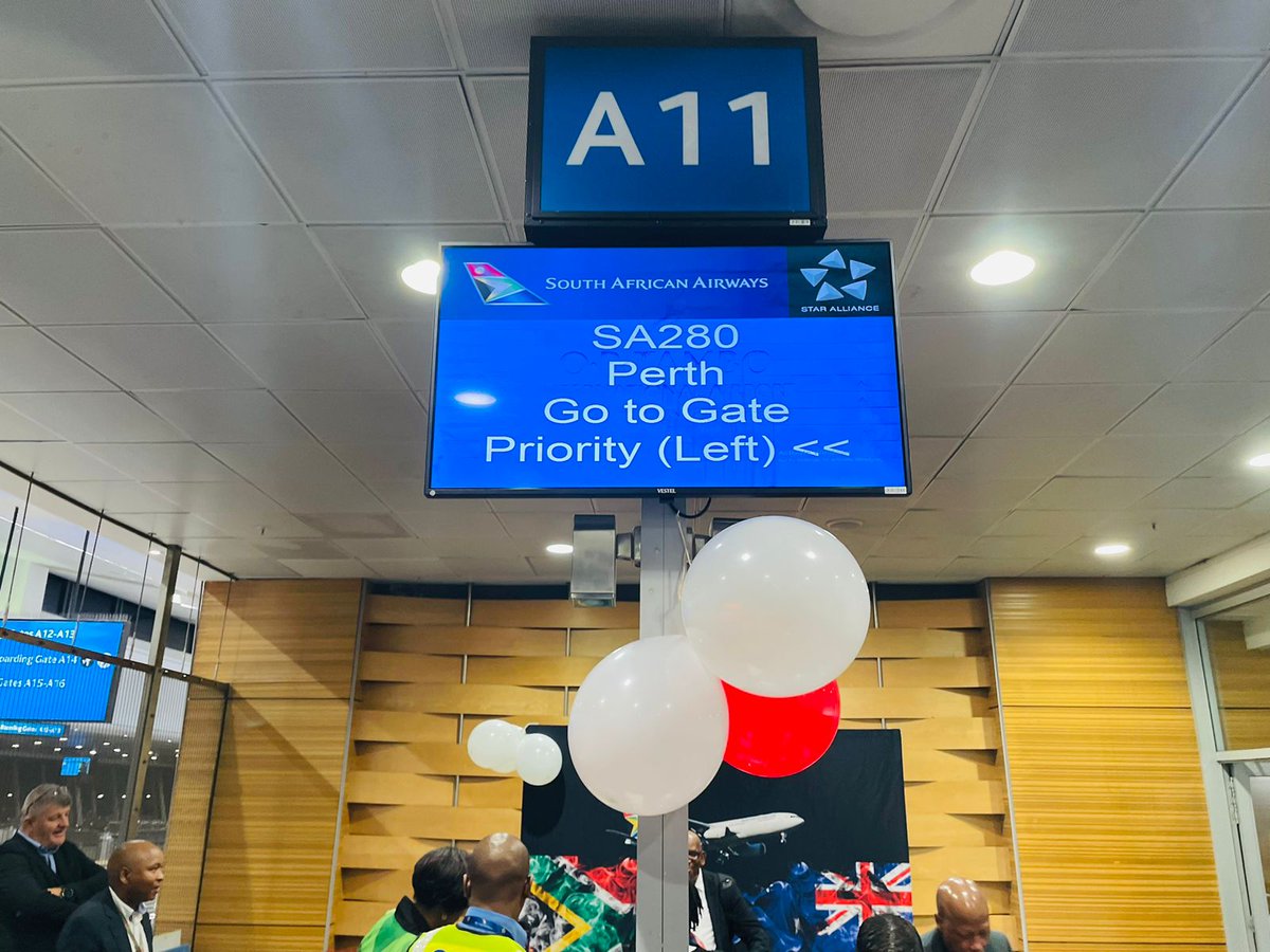 Wishing a smooth and successful flight to all passengers on board SA280! 🌟 #PerthBound #downunderwithSA #FlySAA #SAAVoyager