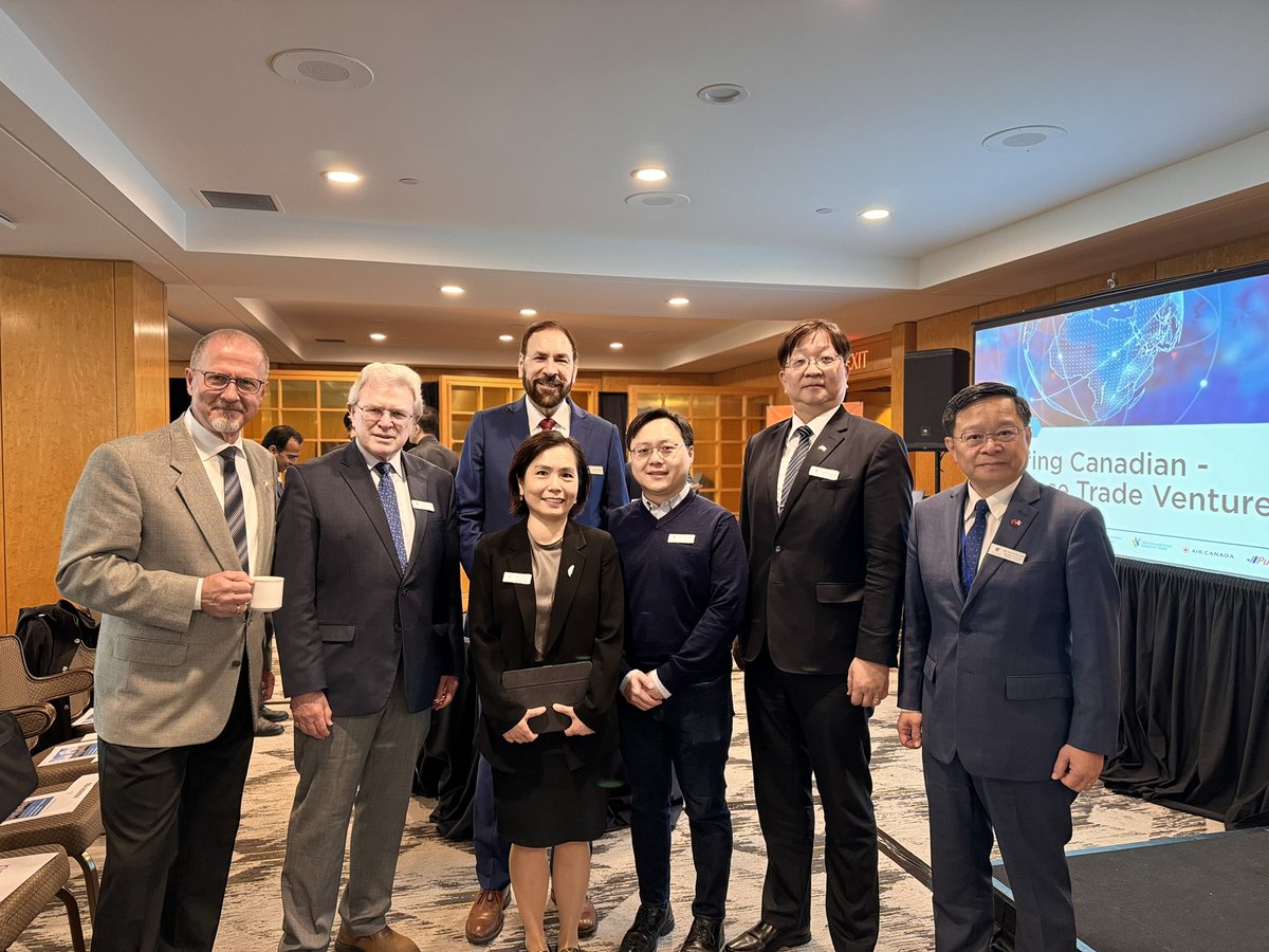 This Friday, I attended “Bridging Economies: Exploring Canadian-Taiwanese Trade Ventures” organized by TECO & the World Trade Centre Vancouver. A perfect opportunity to discuss potential trade collaborations during the Taiwan Hydrogen Delegation's visit to BC.