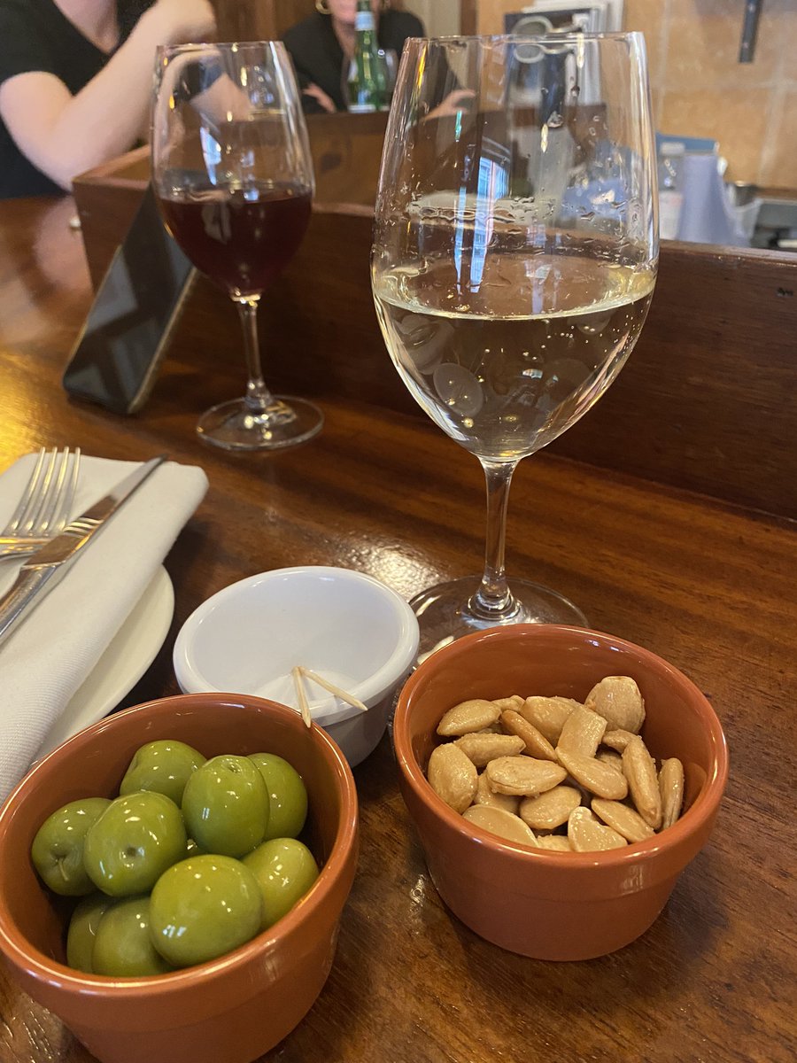 Frivolitea tweet media