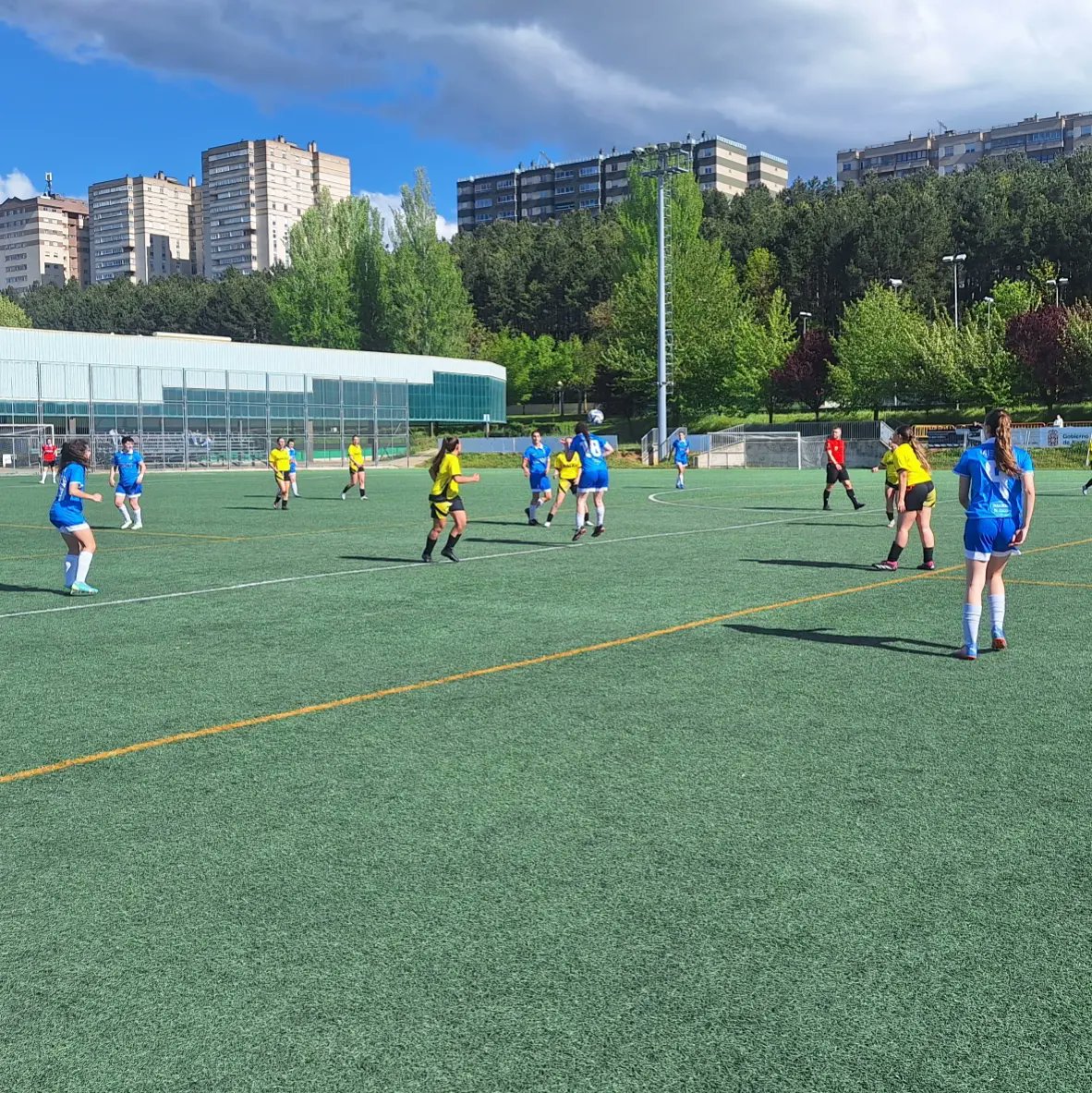 Autonómica Fem Lagunak 0-4 Itaroa Huarte Buen trabajo del equipo que salió al campo con intensidad y la mantuvo durante todo el encuentro. 💙🖤⚽️