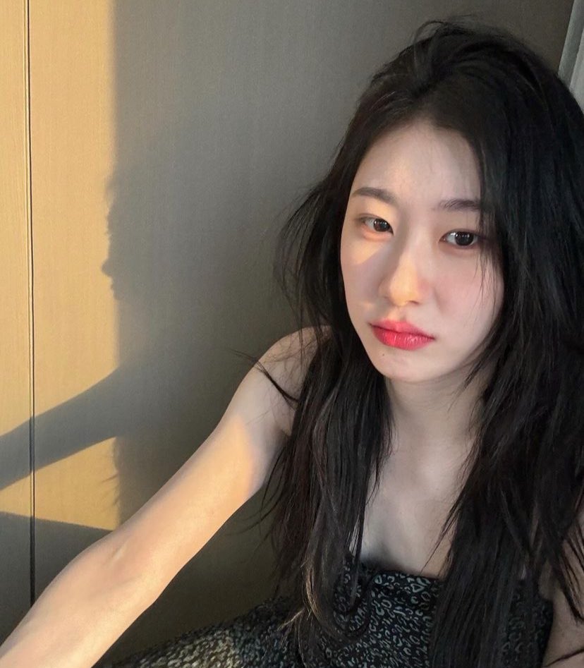 pkmnultrasun's tweet photo. โ @.baesunhee update on #JCUGRAM:
aproveitando o final do fim de semana (๐) com um sorvetinho!! ๐จ๐ฆ https://t.co/9L3L92H6zA