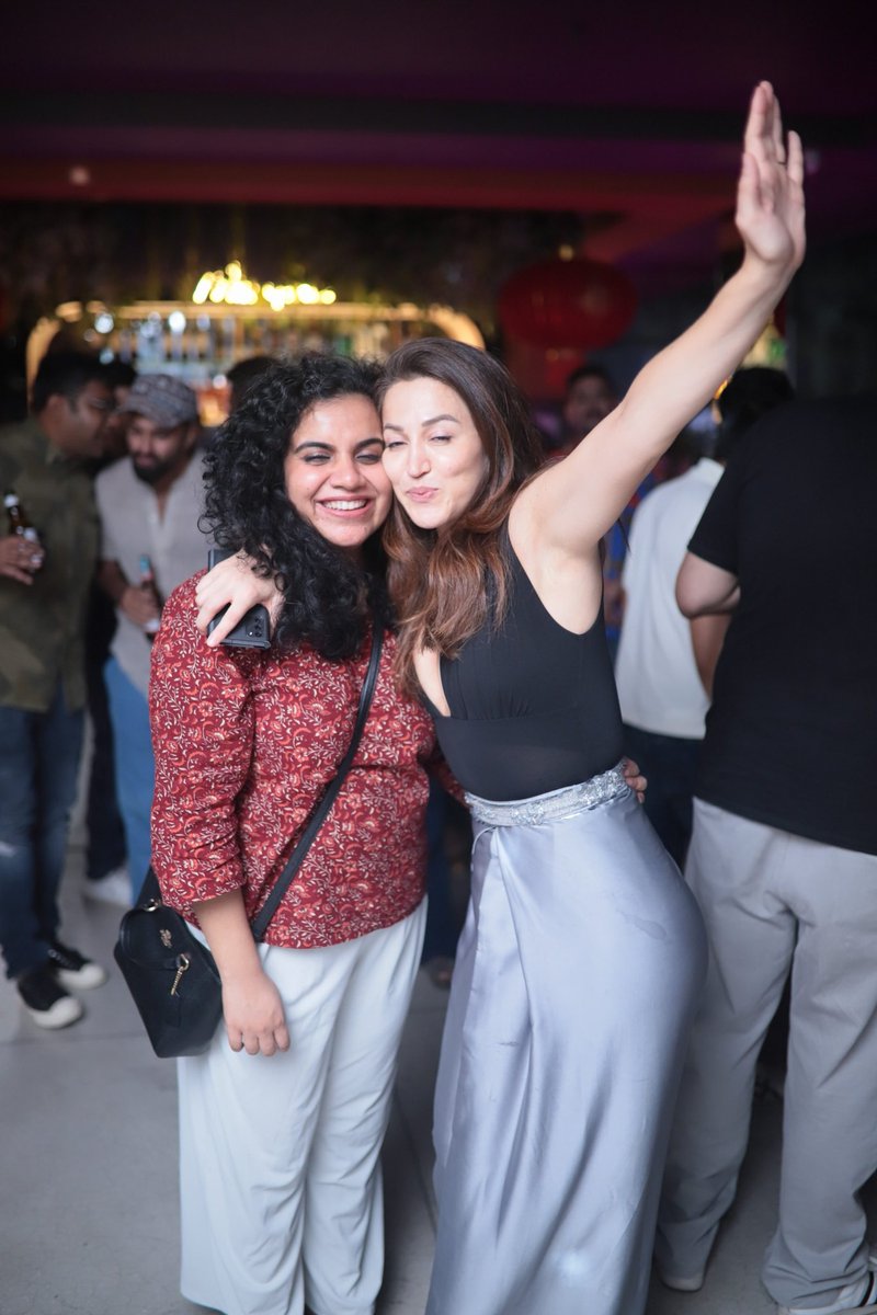 LimGuiSheng's tweet photo. What a nite @missginko 

Shot exclusively @LimGuiSheng

With @Canon_India gear

#bestnightlife #independent 
#concert #photographer 
#cityofjoy #Indian #WeAreOne https://t.co/hSI00hdQxZ