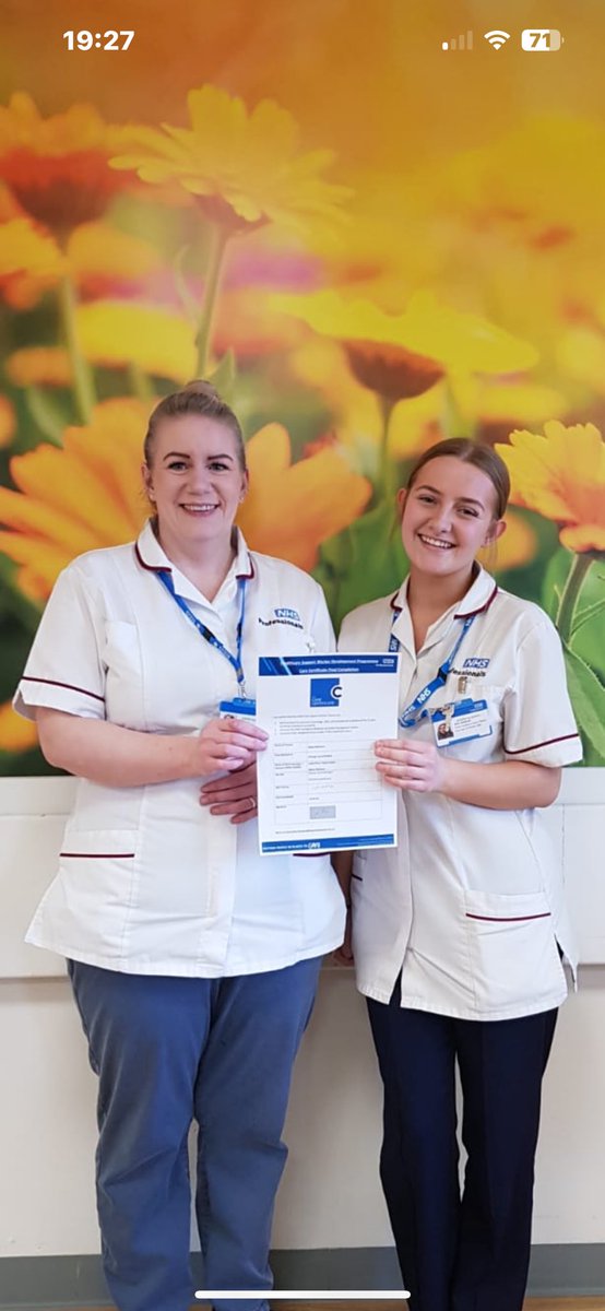 Today we say very well done to Claire and Daisy who have completed their care certificate with us on Cottage! 👌🙌 We welcome them both into permanent positions on the ward! Well done girls 💫💫❤️ #CSWD #NHSProfessionals @HWHCT_NHS @SamGard05191369