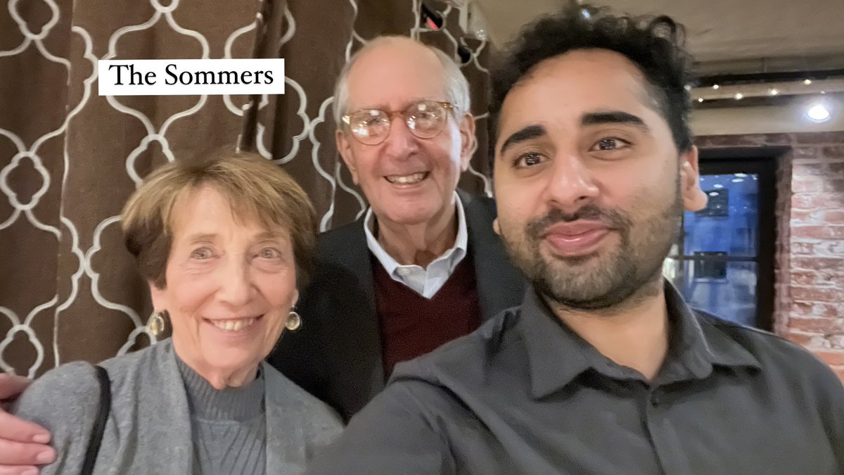 The Sommers are the beating heart of Bloomberg. 

Dean Emeritus Sommer led Vitamin A trials that saved countless lives (especially in LMICs). Always a pleasure and honor to meet them! ❤️ 

The Sommer Scholarship that funded my MPH/MBA was honored in their names. @JohnsHopkinsSPH