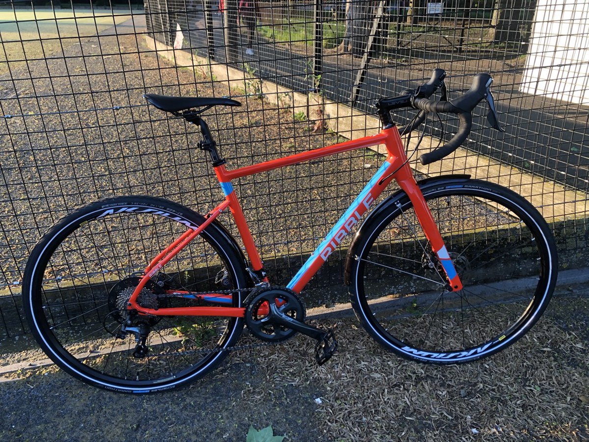 kstenson's tweet photo. @StolenRide My Ribble CGR AL Sport was stolen from my buildings bike storage today in Stamford brook. 

It's a medium size frame and has Deda Zero 1 Stem, Deda Zero 1 RHM Bars, Fabric Line Sport  Saddle and Shimano EH500 Pedals that are not stock with this model https://t.co/Qb97A2SJuq