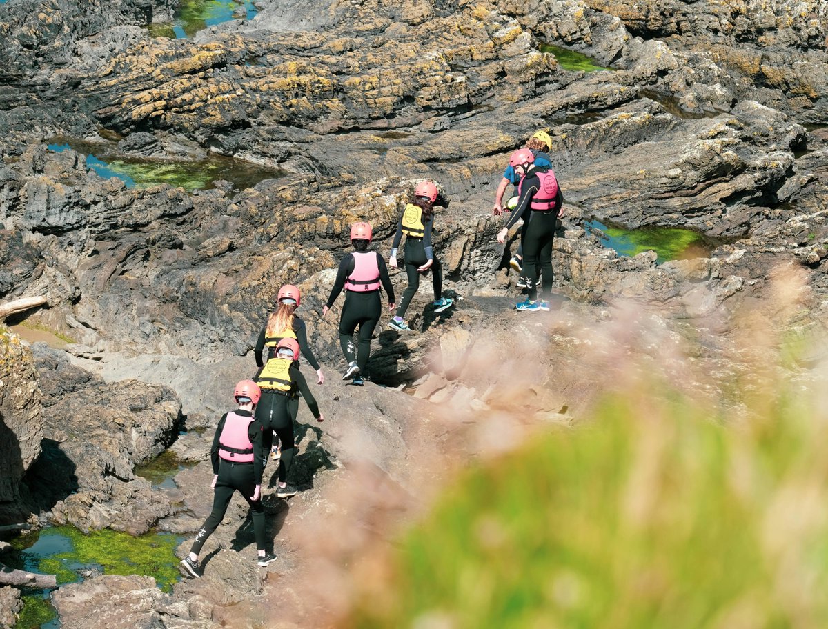 All watersports are hugely popular in North Devon and there are opportunities to challenge yourself and learn some new skills everywhere you go! Head over to our website and check out our surfing & watersports page 👉 bit.ly/3nwMGb7