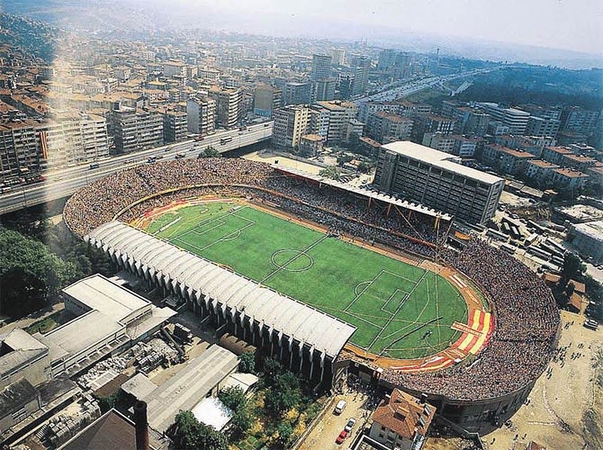 Ali Sami Yen Stadı 
Mecidiyeköy