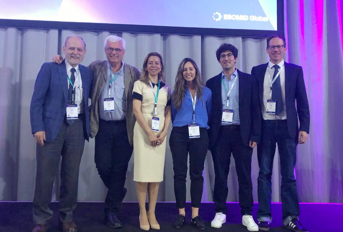 @SociedadSEICAV has organised an Endocarditis Symposium at #ESCMIDGlobal2024, with the participation of M. Miró @IETeamClinicBCN, M Kestler and MN Pizzi. Successful attendance: full room, people standing up and others connected to the streaming 👏👏👏