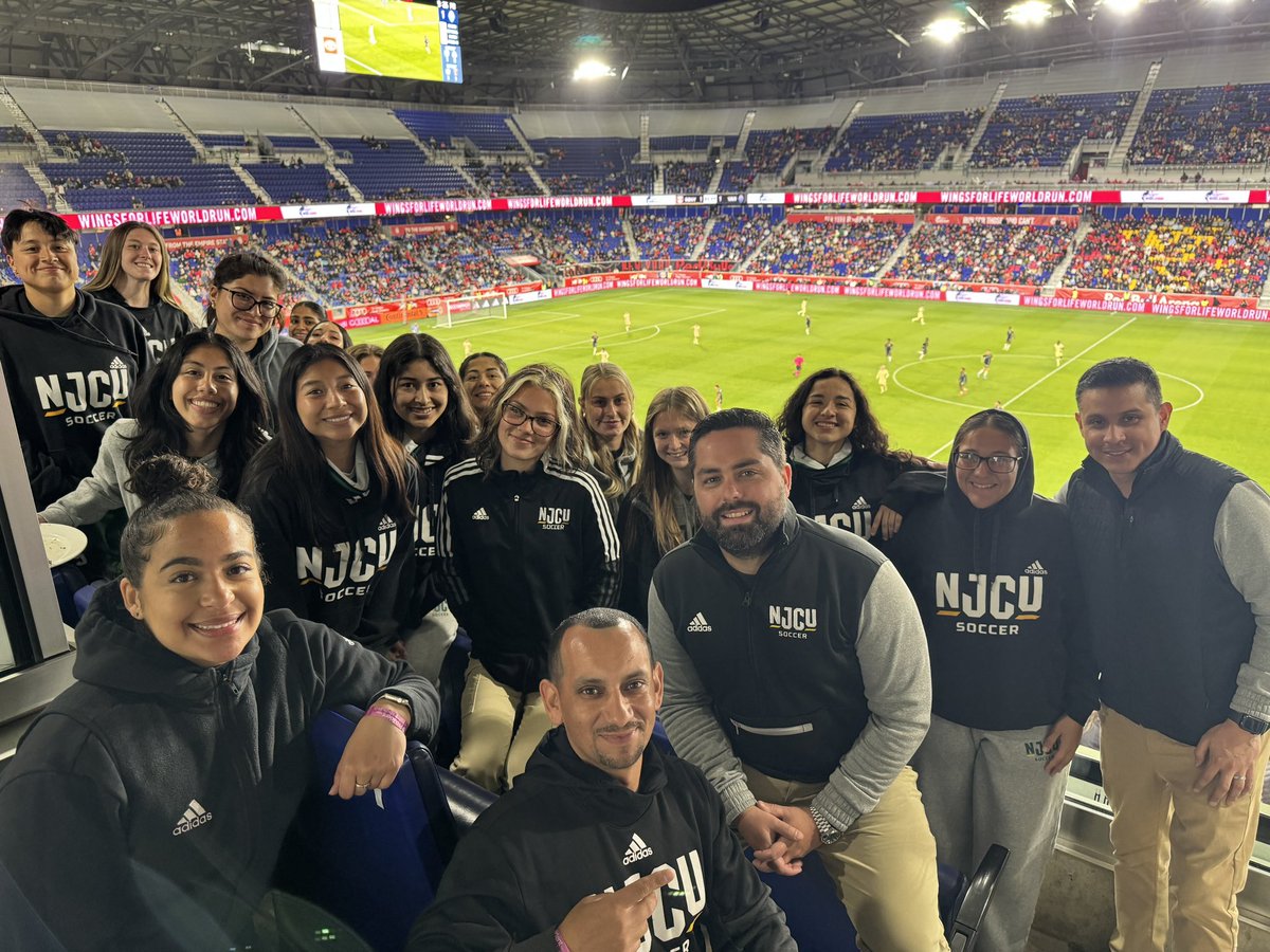 Great night with @NewYorkRedBulls and our students. Closing a historic year out 💪 @NJCUPresident @NJCUniversity