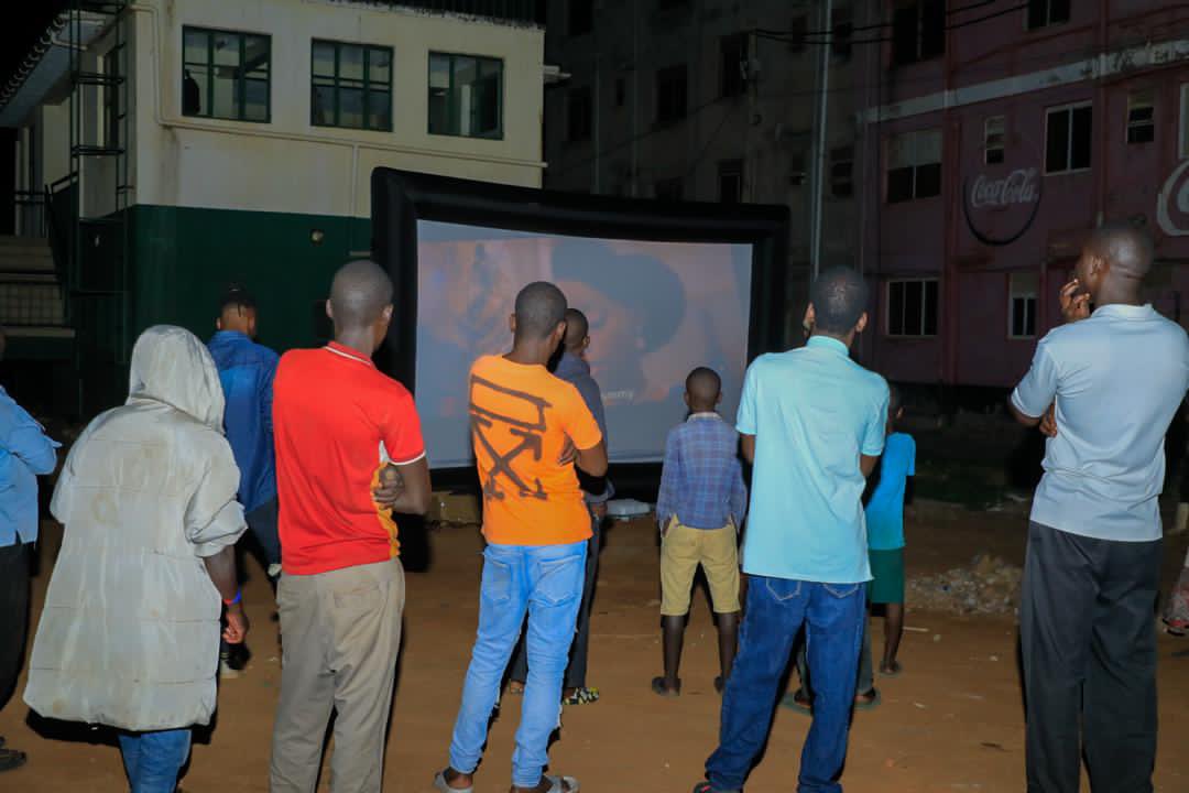 Did you know that watching movies with others builds emotional connections and encourages meaningful discussions? This evening, we’re at Gaba landing site for a #KwisoMuCinema screening of #SabotageUg to trigger conversations around sexual and reproductive health rights.