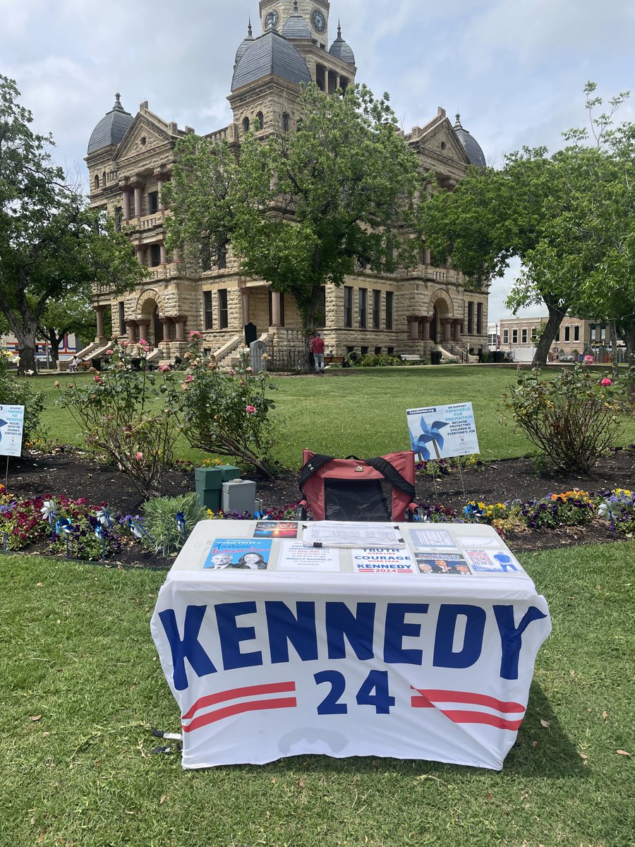 Beautiful day to collect signatures! #Kennedy24