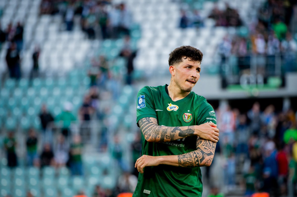 Everything in life is about falling and getting up. Twelve months ago, we were fighting to stay in Ekstraklasa. Today, we feel sad about not winning to keep closer to the leader. We're gonna give everything until the last breath. So proud of you, guys. Always.