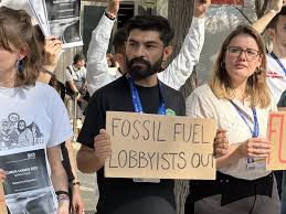 Utilities Use Customers’ Money to Advance Fossil Fuels. This Coalition Aims to Stop Them motherjones.com/politics/2024/… #ESG #climate #climatechange @blairpalese @Alex_Verbeek @earthaccounting