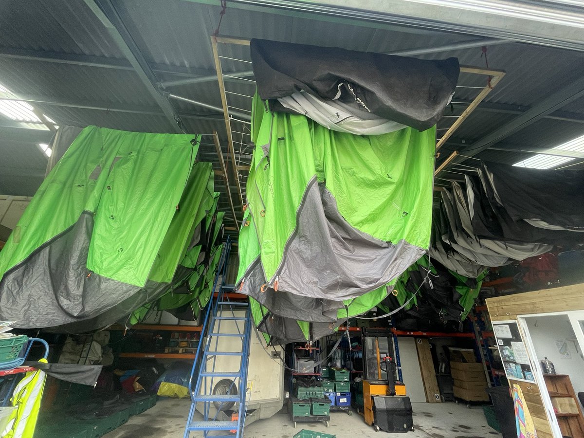 H5adventure's tweet image. Lots of tent drying after a wet weekend on expedition. 

#Getdrysoon @AccessKit