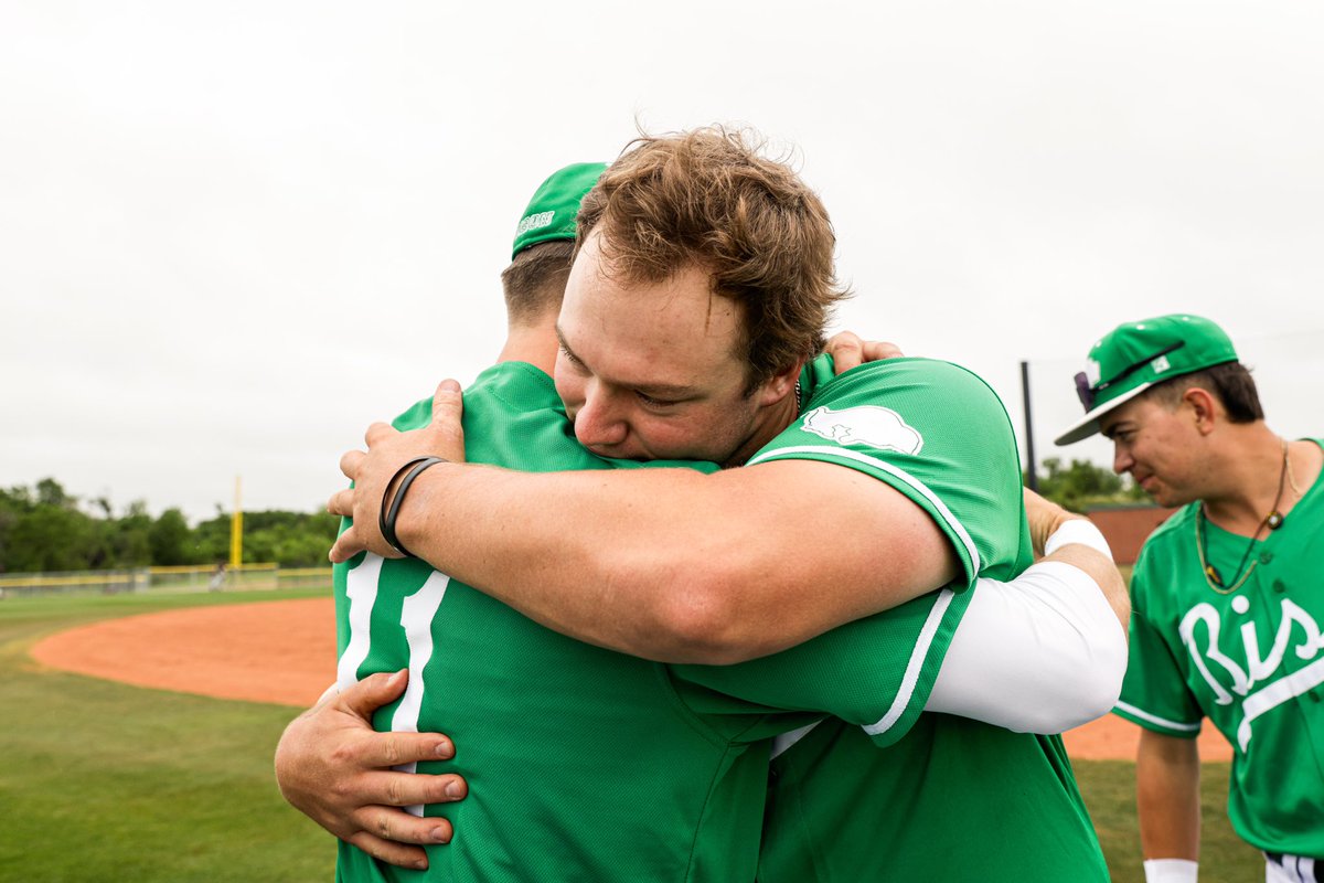 OBU_Baseball tweet picture