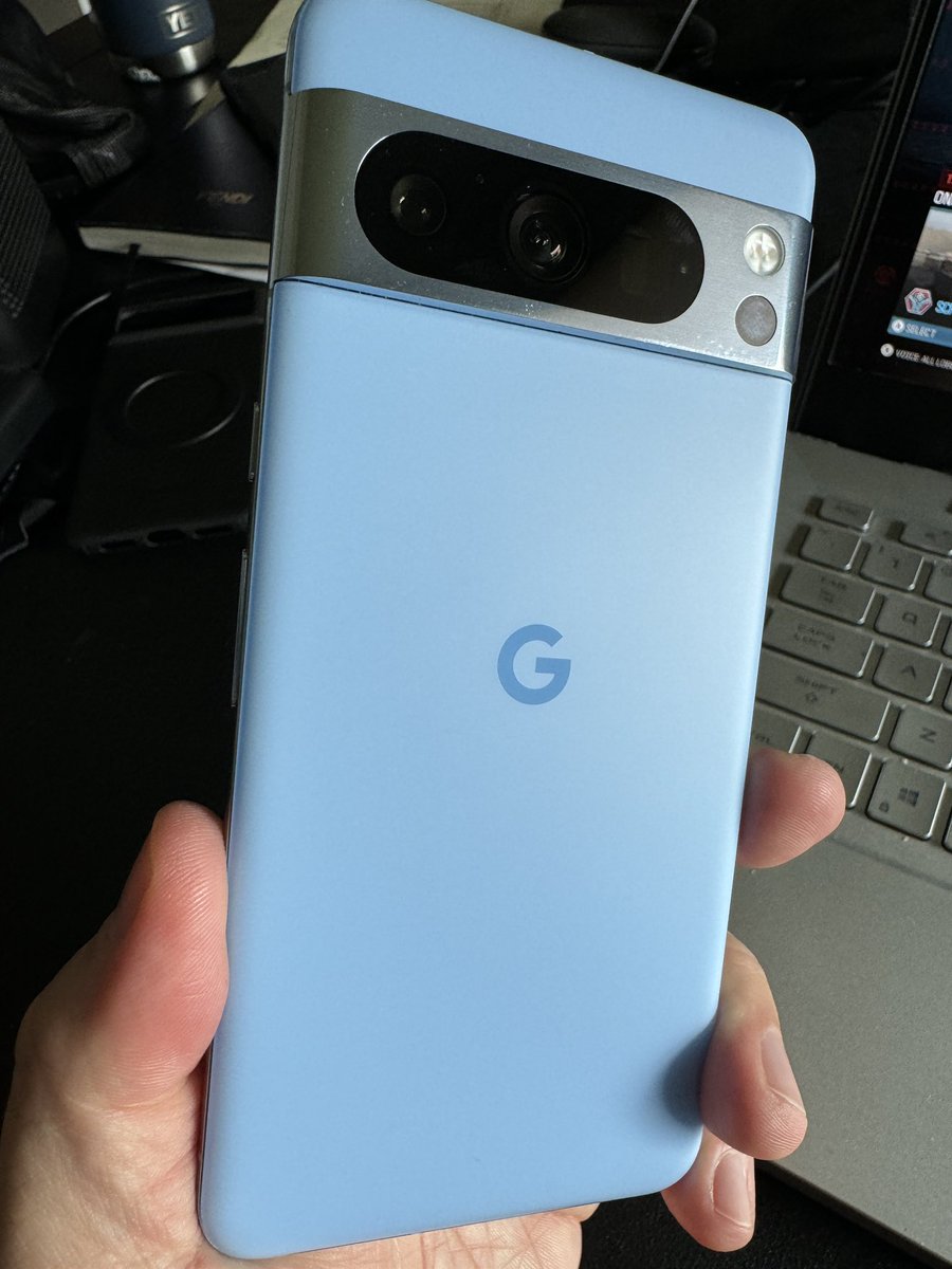 This is the best Blue from anyone yet imo. #pixel8pro