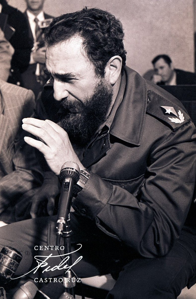 #Fidel:'Creemos que todo ser humano debe tener la posibilidad de desarrollar sus capacidades al máximo, sus capacidades mentales. Para que ello sea posible será necesario también que todos los seres humanos participen en la creación de riquezas que el hombre necesita para vivir'.