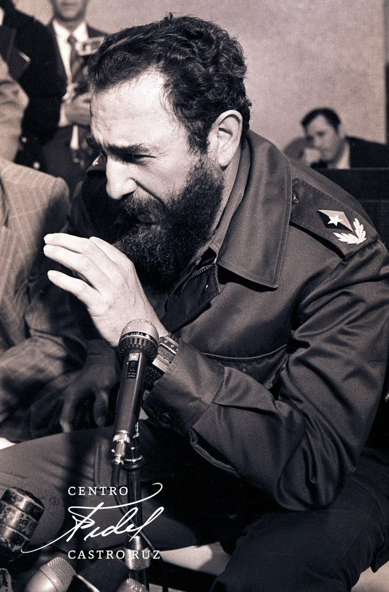 #Fidel:"Creemos que todo ser humano debe tener la posibilidad de desarrollar sus capacidades al máximo, sus capacidades mentales. Para que ello sea posible será necesario también que todos los seres humanos participen en la creación de riquezas que el hombre necesita para vivir".