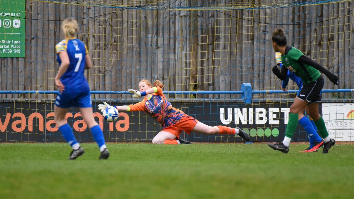 Photos from @LynnLadiesFC game against Haringey Borough. FT 2-4