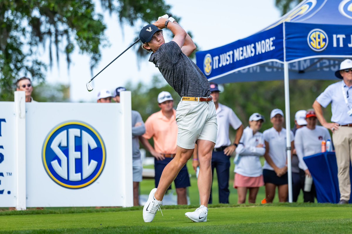 📸 from this morning’s @SEC Championship Match ⚓️⬇️ #AnchorDown