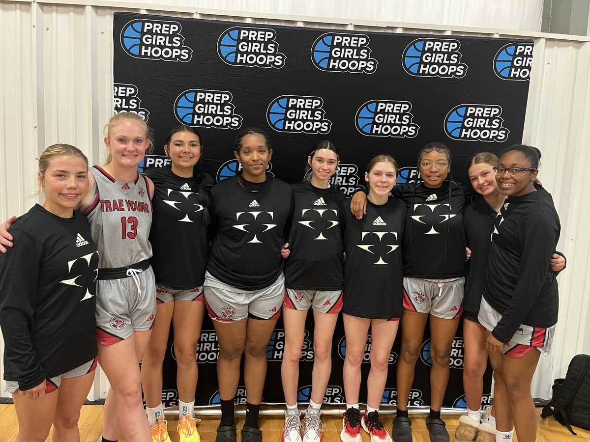 Coach Brie Wright (@missdst1913) on Twitter photo We miss you <a href="/AaliyahShawnee/">Aaliyah Shawnee</a>!! We worked really hard this weekend and showed some growth. There’s always room for growth. One thing I always teach them is two things that I can’t coach is attitude and effort. They gave me both!! @TeamTraeYoungWB We miss you <a href="/AaliyahShawnee/">Aaliyah Shawnee</a>!! We worked really hard this weekend and showed some growth. There’s always room for growth. One thing I always teach them is two things that I can’t coach is attitude and effort. They gave me both!! @TeamTraeYoungWB