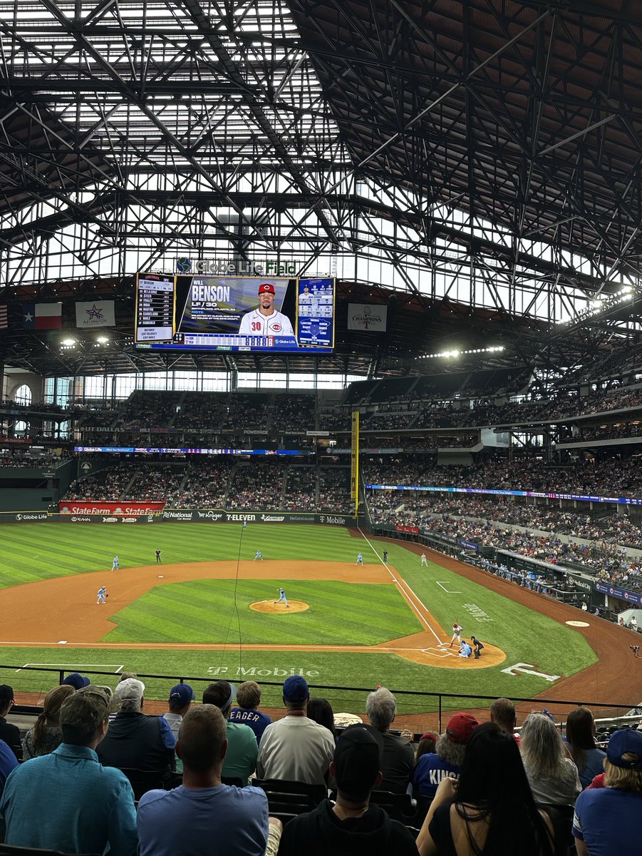 First time at the Rangers stadium. 10-10. Every stadium should be built just like this. Texas is sick.