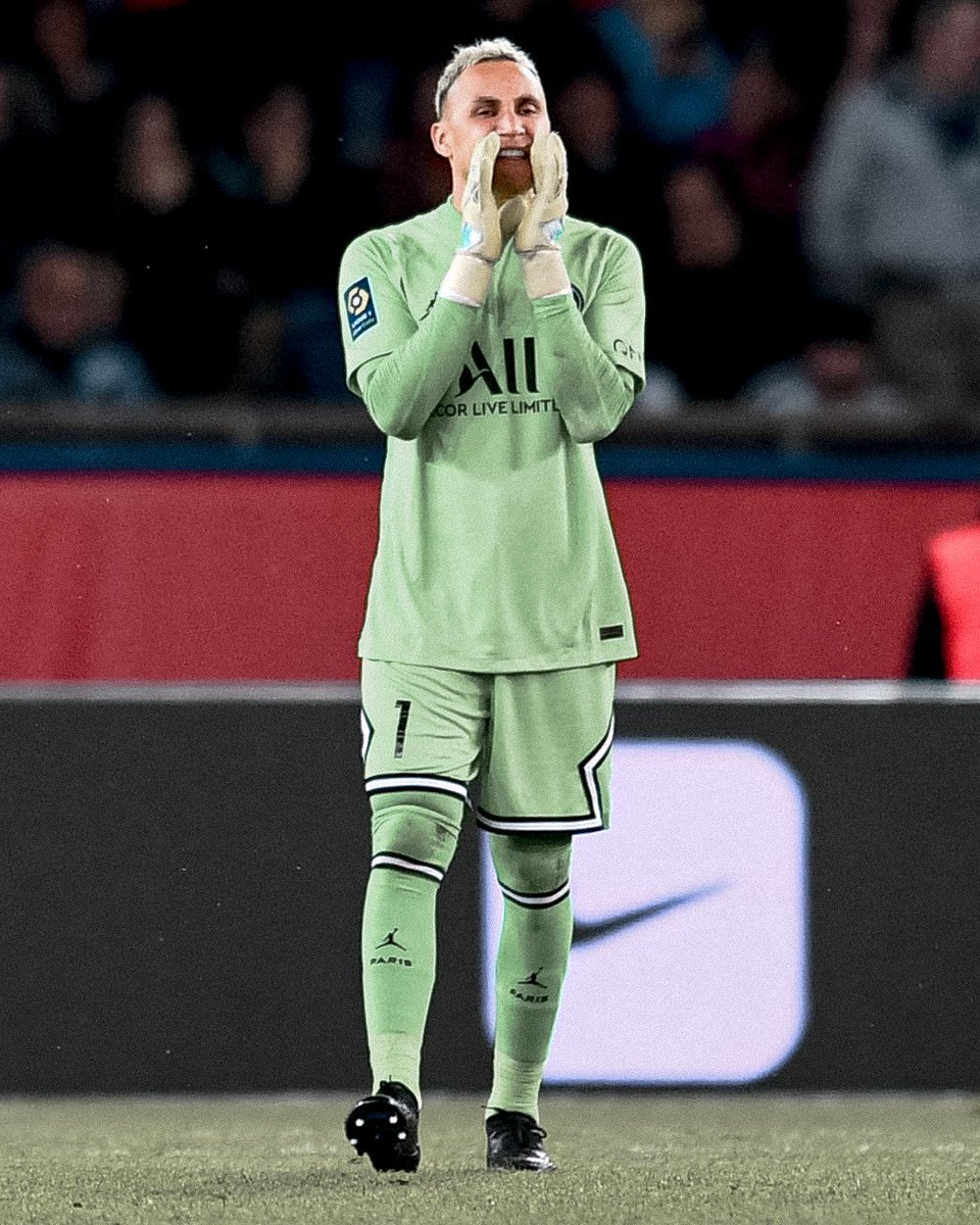 🇨🇷 KEYLOR NAVAS, EL PORTERO SUPERCAMPEÓN.

🏆 1️⃣2️⃣ Títulos en @RealMadrid.
🏆 9️⃣ Títulos en @PSG_espanol.
🏆 7️⃣ Títulos en @SaprissaOficial.

LEYENDA 🔝