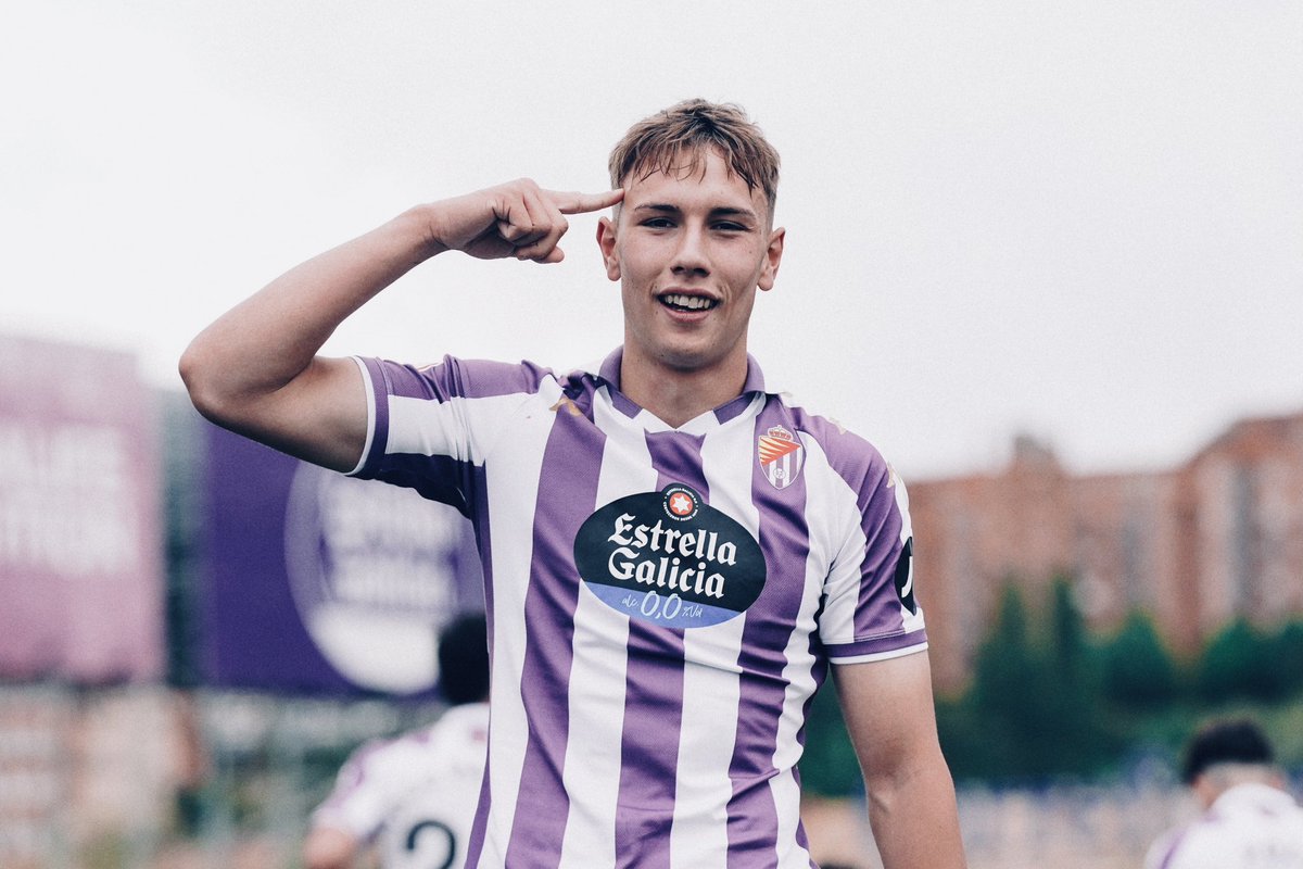 9️⃣ Adrián Arnu no falla y certifica la permanencia del Promesas 

🔍 Buena temporada del "9" de primer año en segunda federación dónde seguro que le vemos con mejores números anotadores la temporada que viene

🤝 Top 3 delanteros de la generación del 2007 española