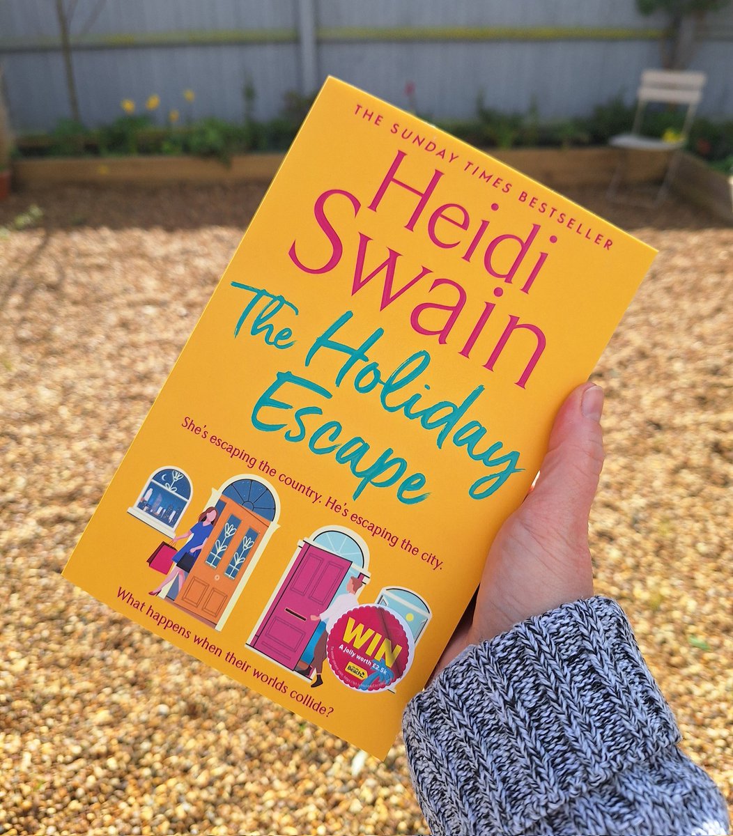 Don't worry about the chilly spring weather! Pick up a copy of #TheHolidayEscape and lose yourself in a sunshine 🌞 filled summer romance 💛 set on the #Dorset coast! #summerread #KittiwakeCove #feelgoodromance 🌞💛🌞💛🌞💛🌞💛🌞 simonandschuster.co.uk/books/The-Holi…