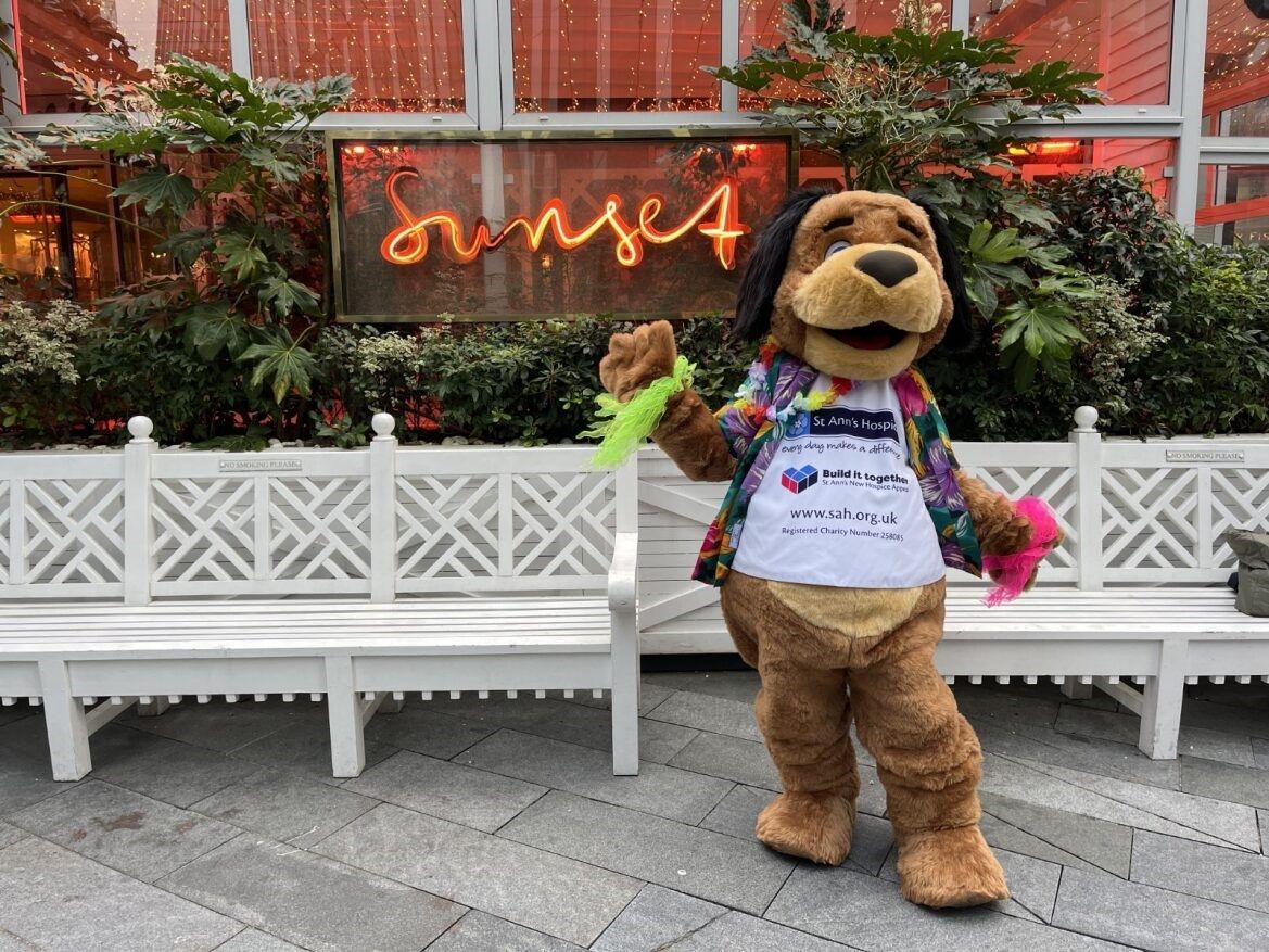 With the lighter evenings and warmer weather on the horizon, we're really starting to get excited for the Moya Manchester Walk at sunset, this June, in aid of the hospice! 💙 To find out more about the event and get your tickets, please click here: buff.ly/3JBKeb1