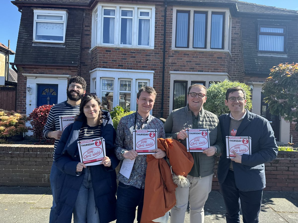 In what could be the final by-election of this Parliament, Thursday gives voters in Blackpool South the opportunity to vote for positive change in @ChrisPWebb It was great to be out to support Chris but wherever you are on Thursday, vote Labour.