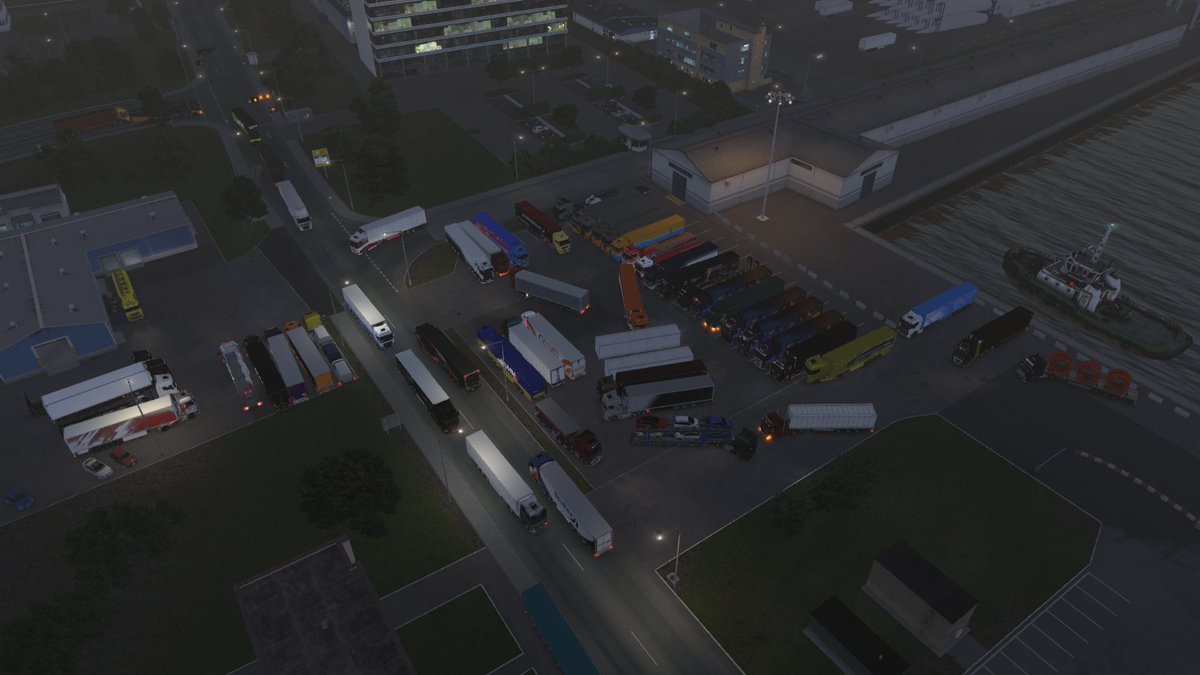 Euro Truck Simulator 2 I have made in Rostock and I enjoy the convoy

#TMP10
@TruckersMP
@TruckersFM
#EuroTruckSimulator2
#ETS2
