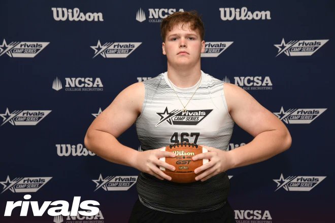 3⭐️OL Jamin Brown picked up an offer from Vanderbilt during a recent visit to Nashville, now the Commodores are among his top contenders Details⬇️ 🔗vanderbilt.rivals.com/news/vanderbil…