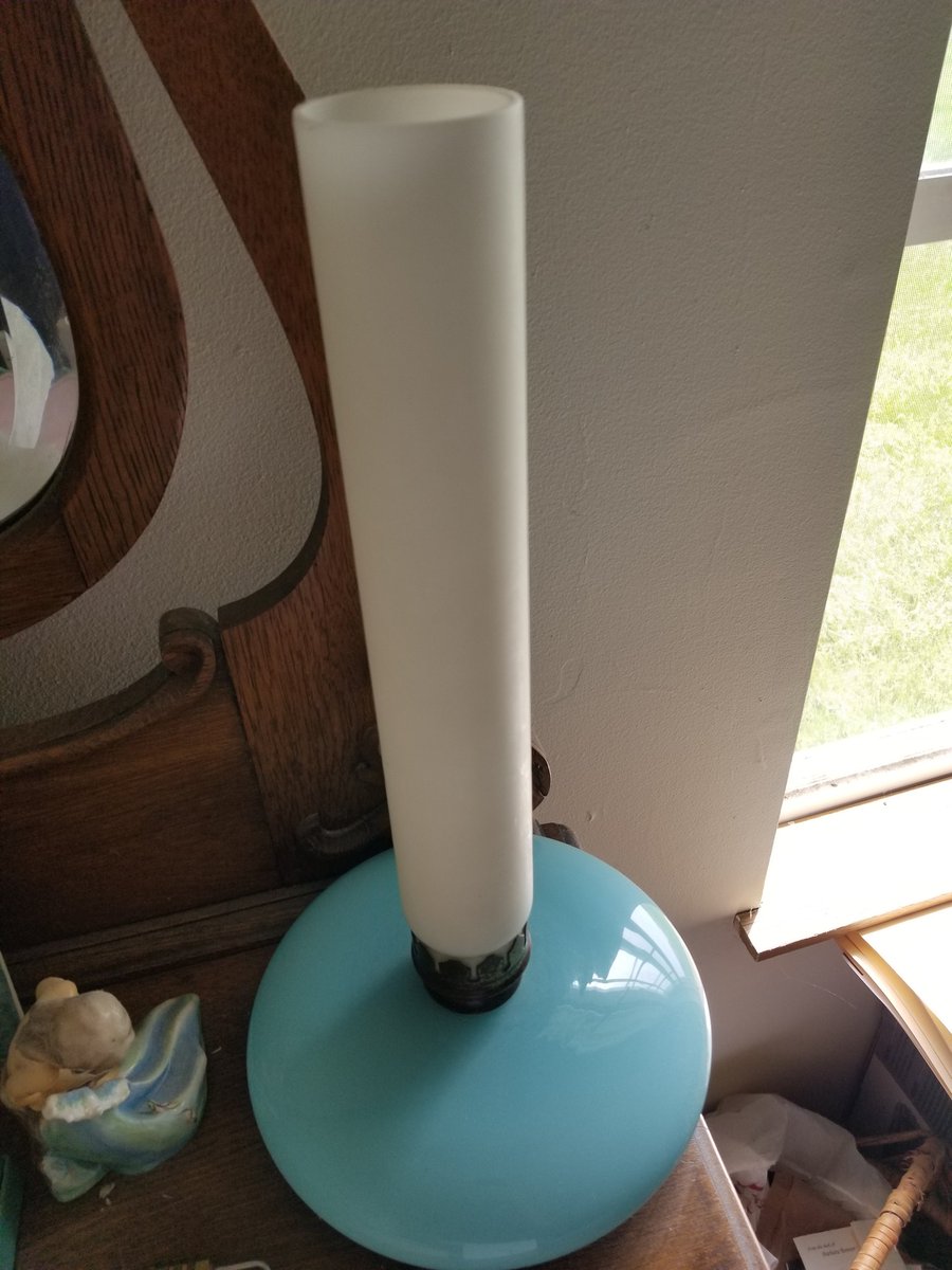 Ok my fellow fucktards, what's this vintage lamp worth?