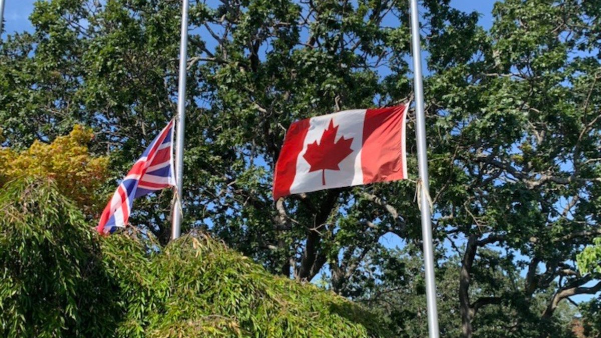 Today, our flags are at half-mast for the National #DayofMourning. The District honours and remembers workers who have died, were injured, or became ill from their job. We remain committed to protecting workers and preventing workplace tragedies.