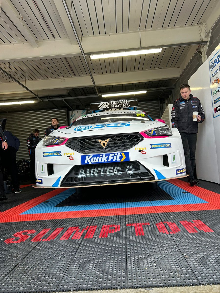 CXgmbh's tweet photo. Donington Park hosted the first race of the British Touring Car Championship in 2024, sponsored by the cards-X group. Despite the weather, it looks like it was a great first event. We supplied the lanyards and printed VIP cards. Congratulations to everyone who took part! #VIP https://t.co/Qh2RgHLUHP