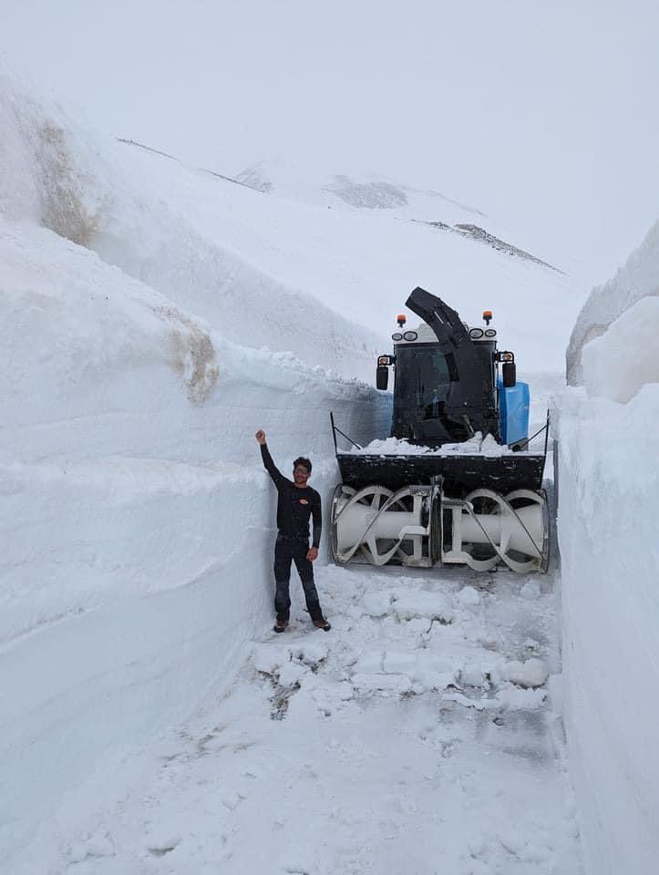 Le réchauffement climatique c’est ça 👇👇 hier route de la bonette dans les Alpes Maritimes ce week end #BFMTV #meteo #ClimateCrisis @pierrejovanovic