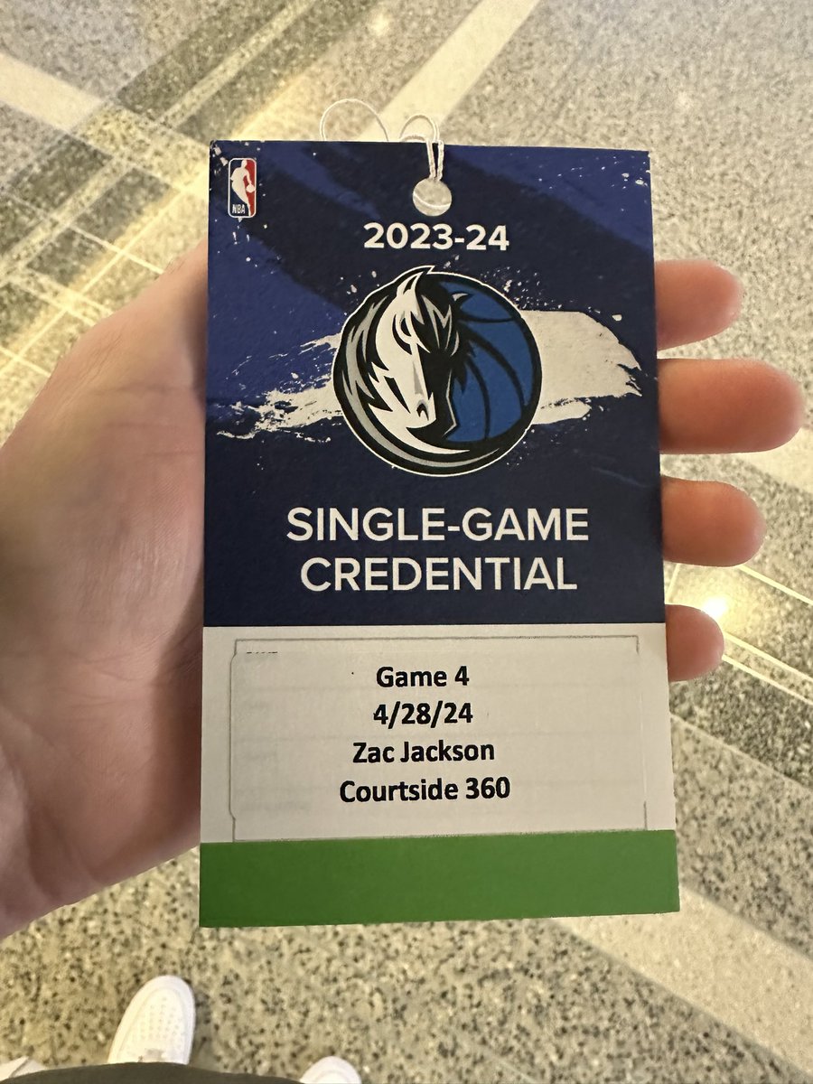 @coachzac_ on the scene
Let’s go @dallasmavs❕
#joinuscourtside