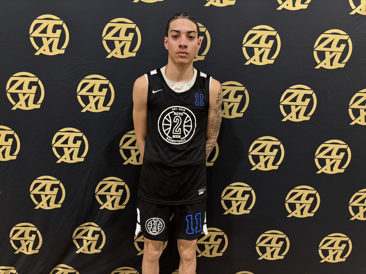 Giovanni Gandolfi 2024 from Boys To Men with an impressive performance showcased hustle on defensive end being the energy spark to bring his team back in the first half, as well as hitting timely shots to push the team ahead #ZGBB @ZeroGravityXL