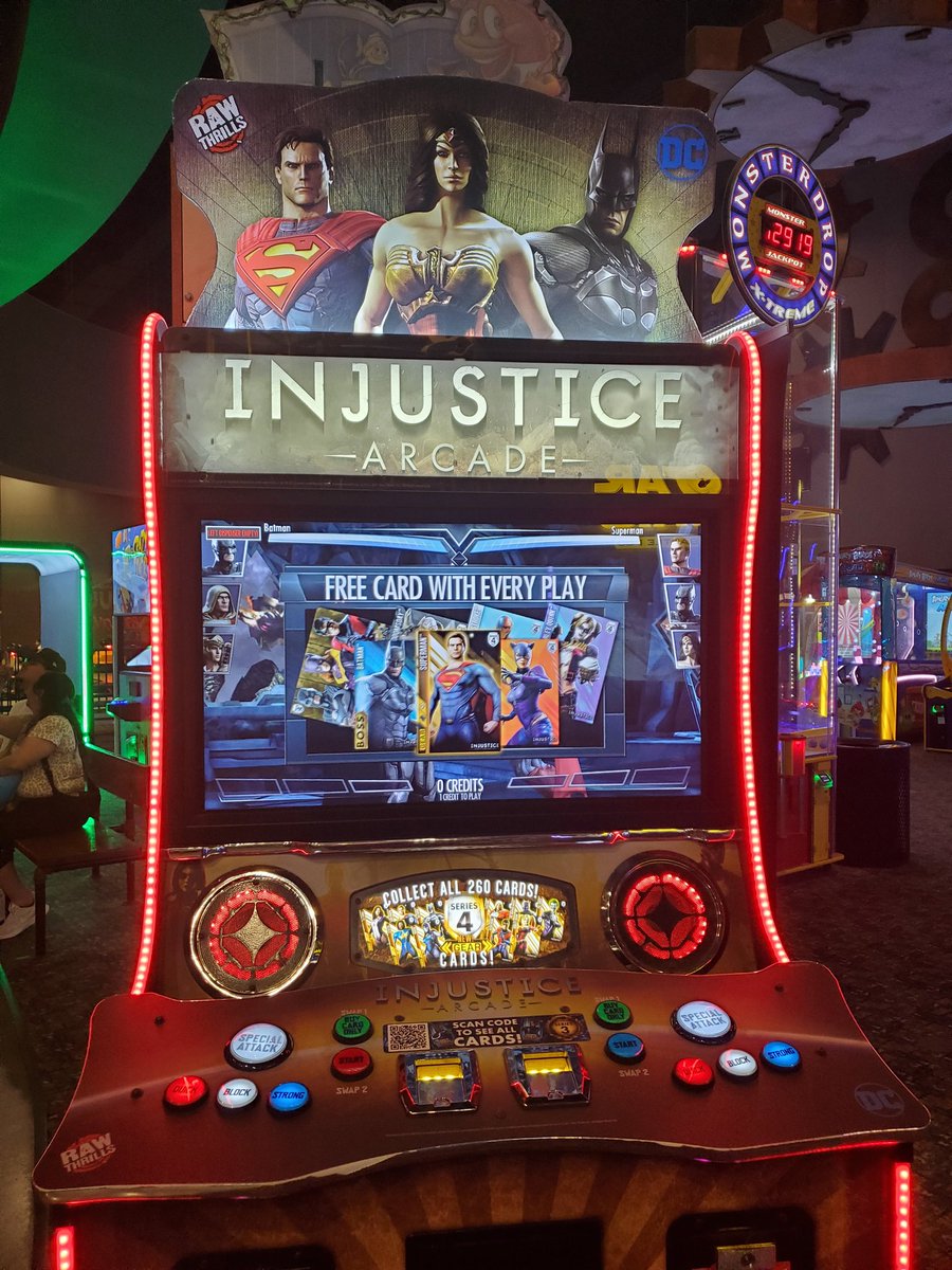 Kuniotchi's tweet image. This is the pathetic state of arcade gaming.