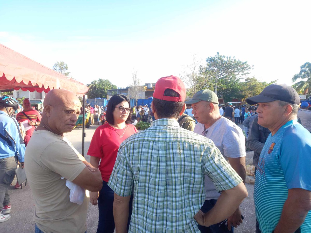 🇨🇺|| Este domingo recorrimos las ferias agropecuarias de la capital provincial. #VillaClaraConTodos #YoRindoCuenta