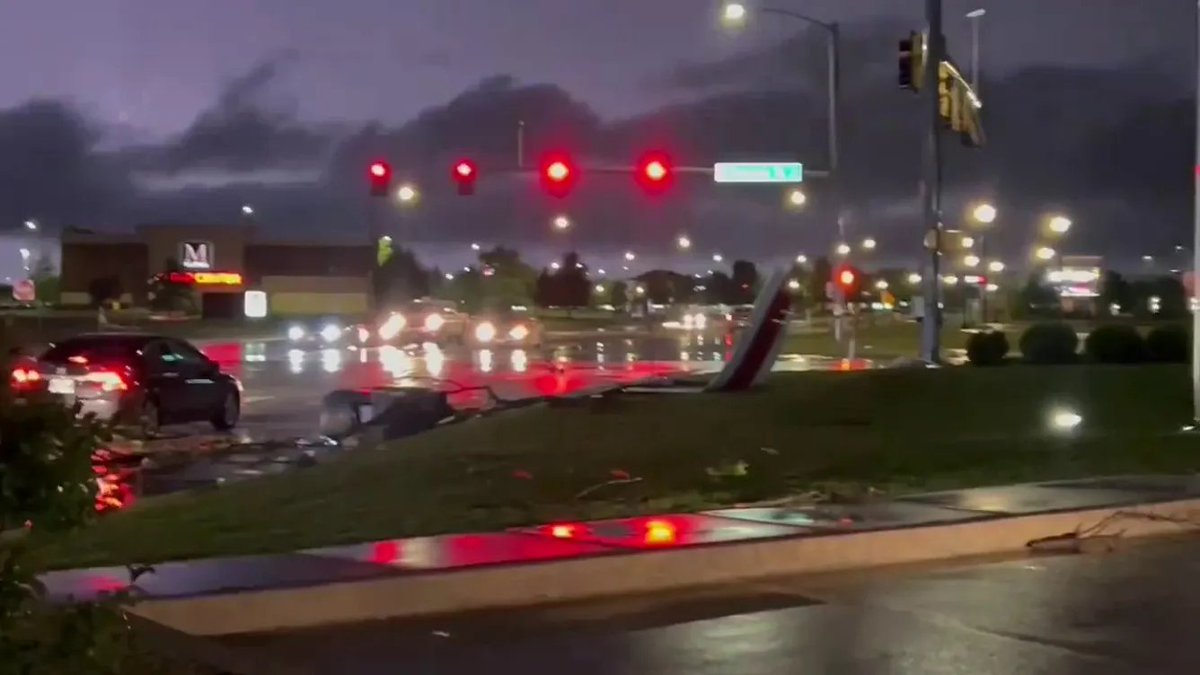 UPDATE: At least 4 dead after Oklahoma tornadoes cause catastrophic damage bit.ly/44zlTMJ #okwx