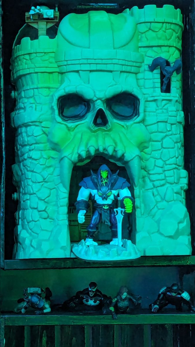 Happy #MOTUday to one and all!

Like if nostalgia has led you to buy more than one iteration of a certain Evil Lord of Destruction.

#skeletor #motu #mastersoftheuniverse #toycollector #suoer7 #motuorigins  #motucollector