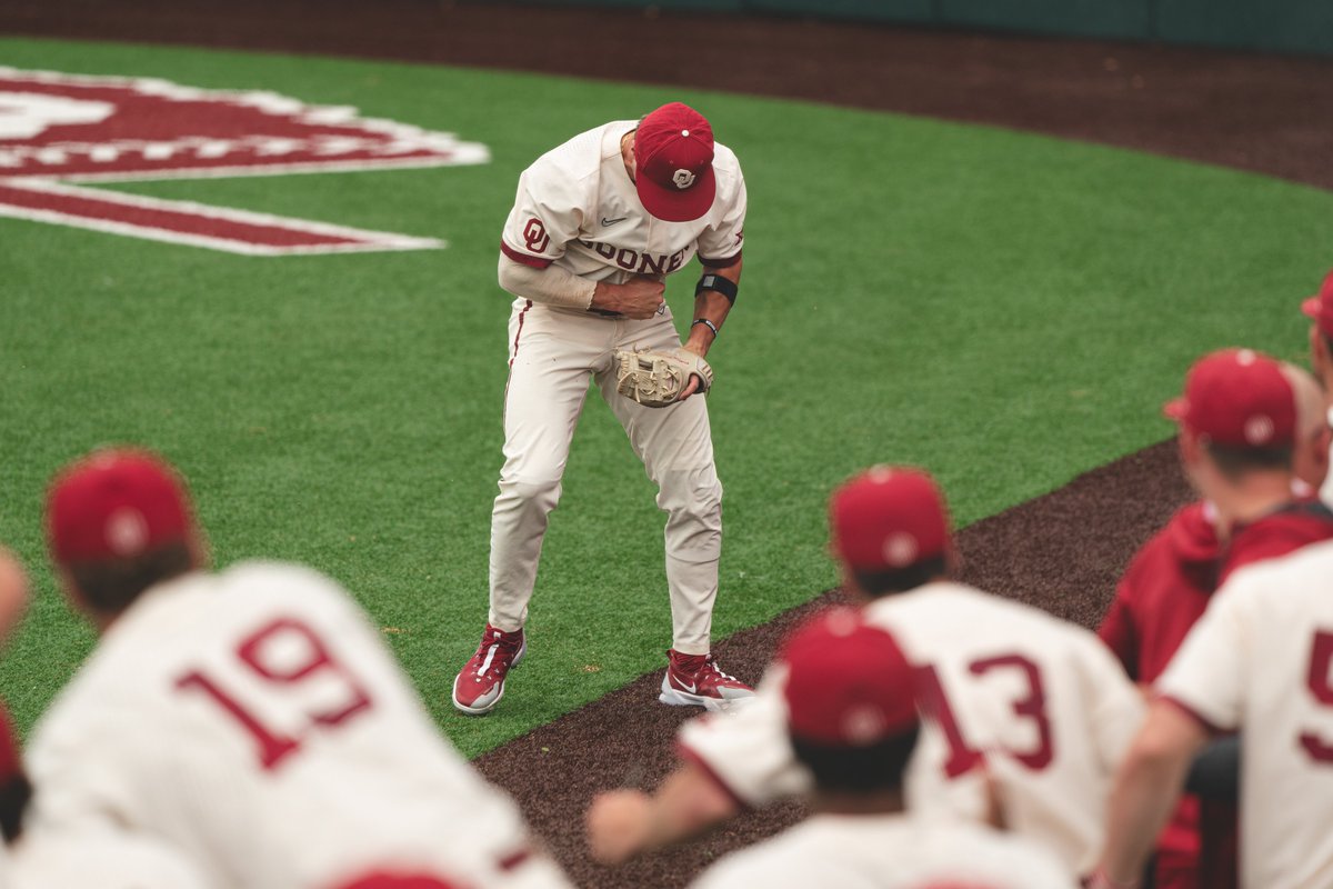 OU_Baseball tweet picture