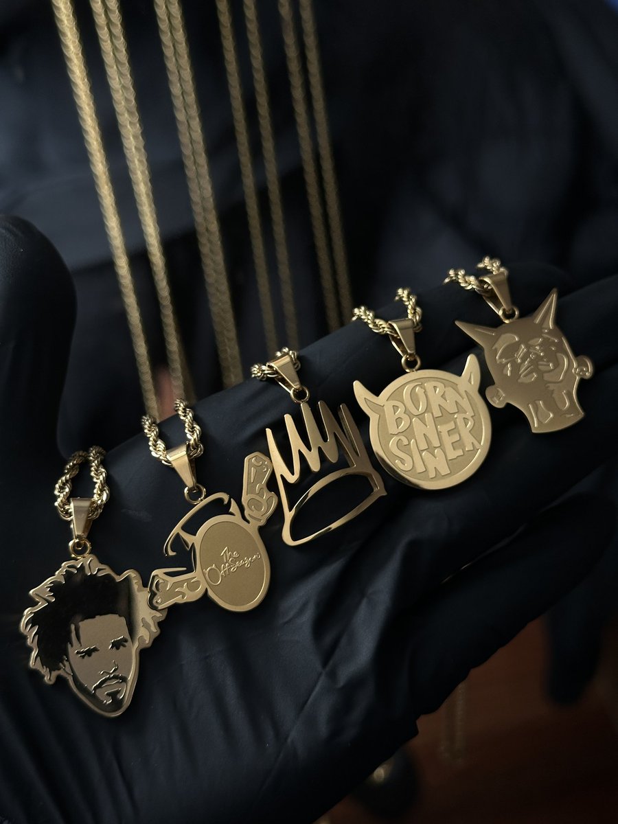 mustcaps's tweet image. Each one perfectly finished on a rope chain. ⛓️‍💥