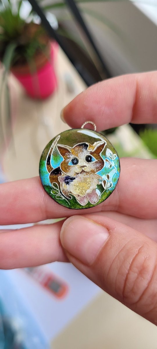 nicheshine's tweet image. My new pure handmade kitty pendant.
#enameling #handmade #jewellerymaking