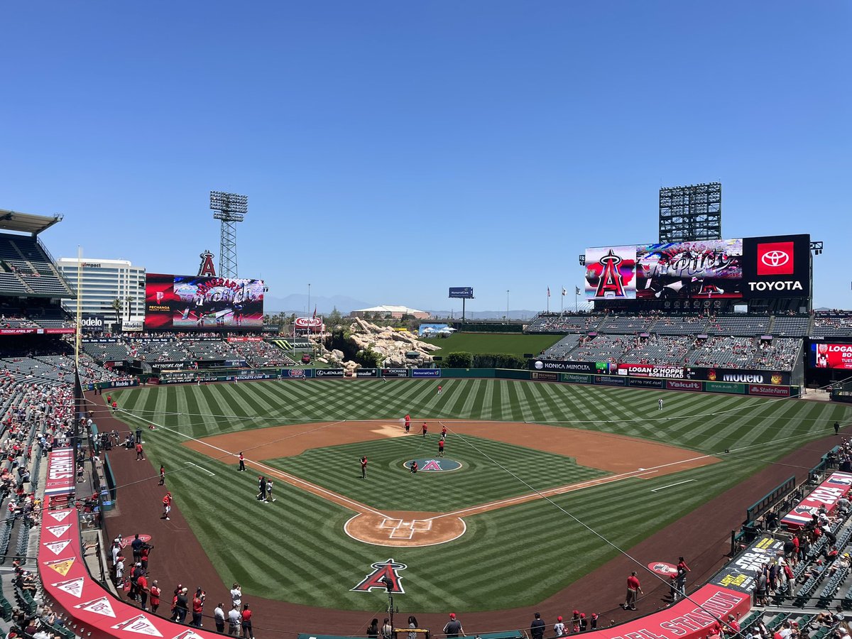 Perfect cap to a fun weekend for me. Friday Night Baseball on @AppleTV at Citi Field. Saturday @MLBONFOX in Texas. Sunday back at the Big A on @BallySportWest.