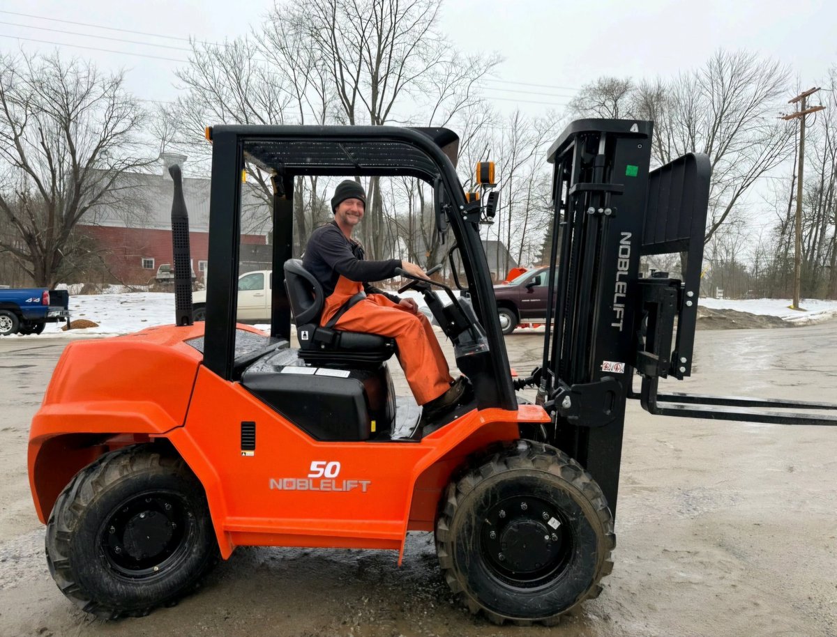 NOBLELIFTS' All Terrain 4WD Forklifts are popping up all across the country as dealers are confident in our quality, aftersales support provided by our team. FDRT Diesel 4WD, 5000-7000lbs. capacity, 185' Lift with SS or SS/FP, Grammer Seats, T4F, and CARB. #noblelift