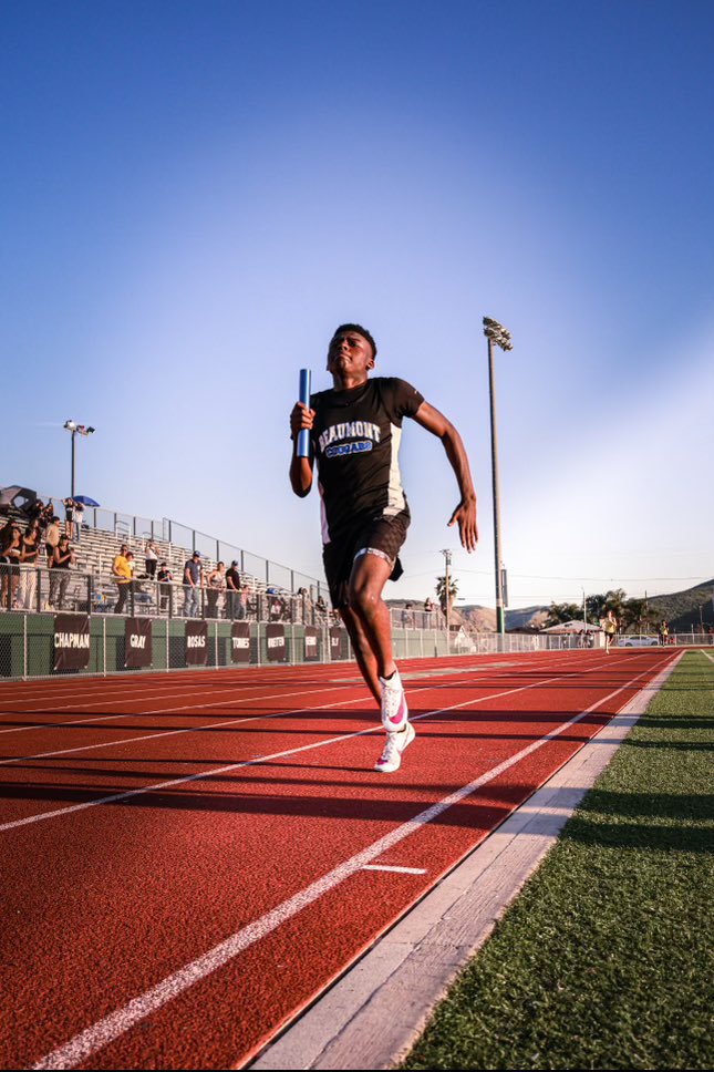 OfficialDwilljr's tweet image. BHS 400m record 49.92 
1600m relay record 3:19
Heading to CIF &amp;amp; State